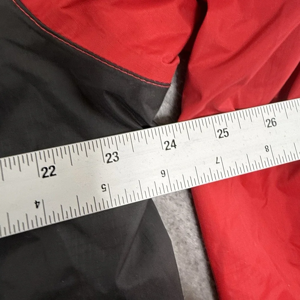 The North Face Venture 2 DryVent Hooded Rain Jacket Red Black Lightweight Mens L